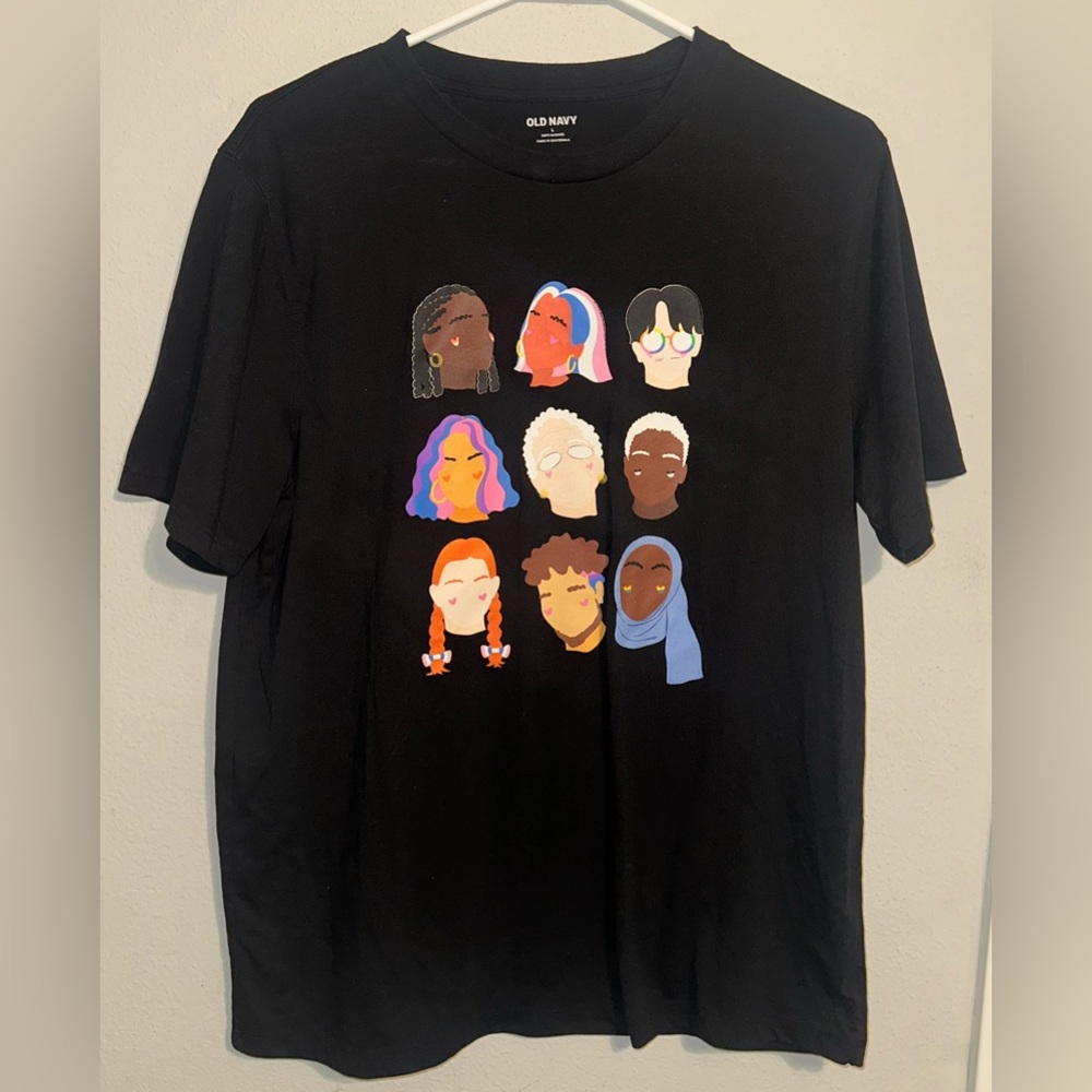 Old Navy Women’s Empowerment Black Tee Shirt